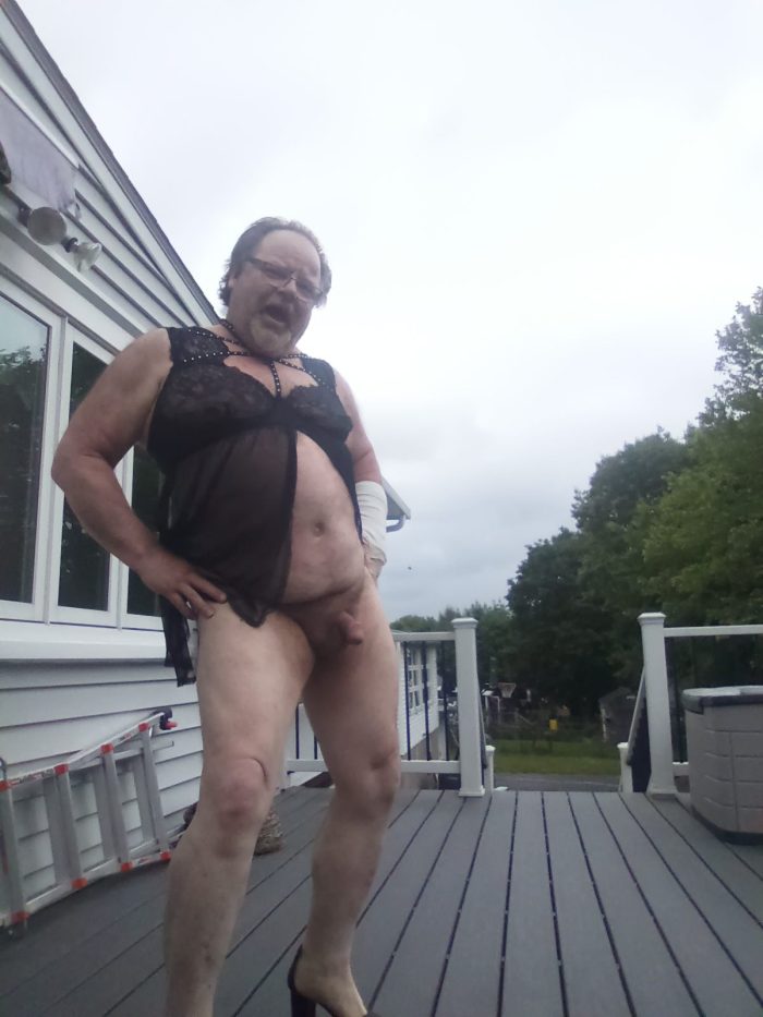 Mistress E please post me on your page!
