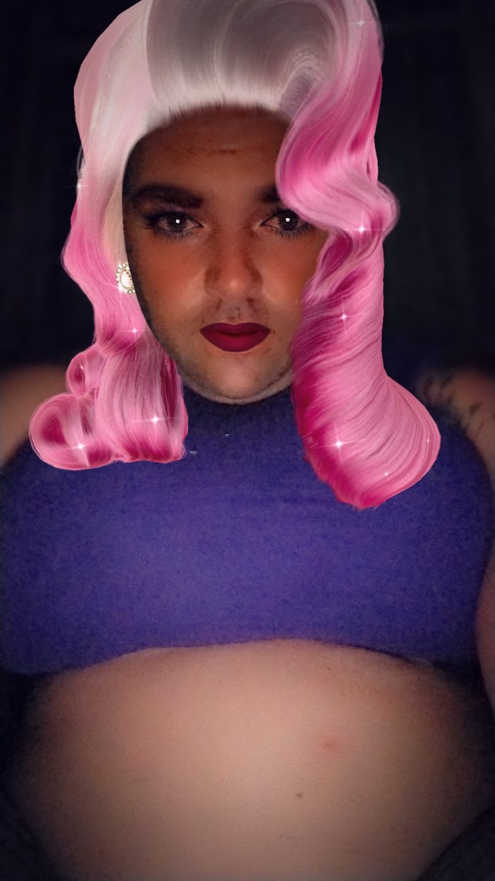 Pretty Mona Valentine shows off