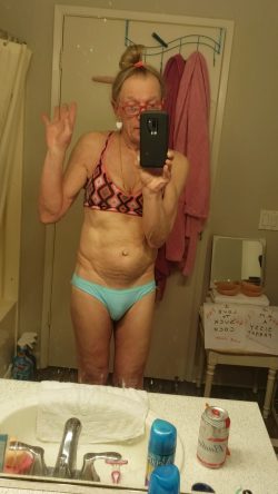 Tvcarole sissy faggot 💕
