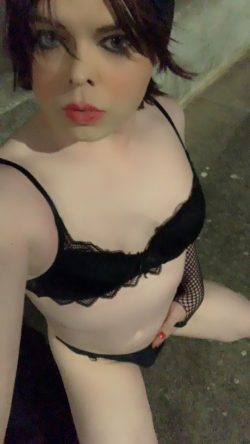 Public exposure slut