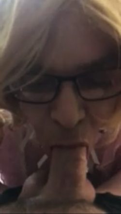 Sissybrianna with a mouth full