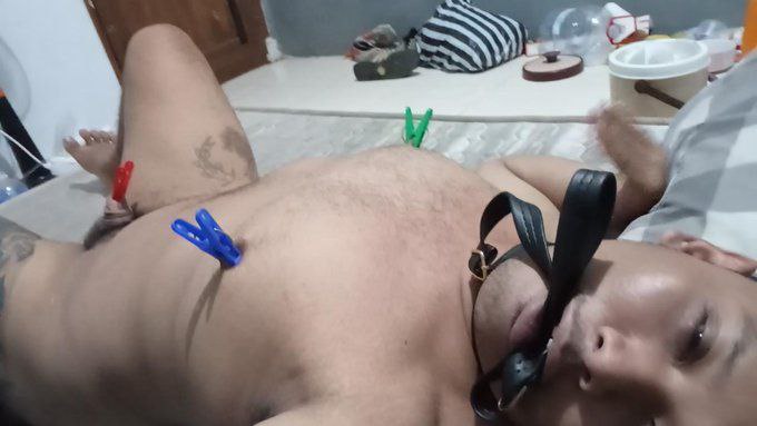 INDONESIAN SLUT WANNA GET VIRAL