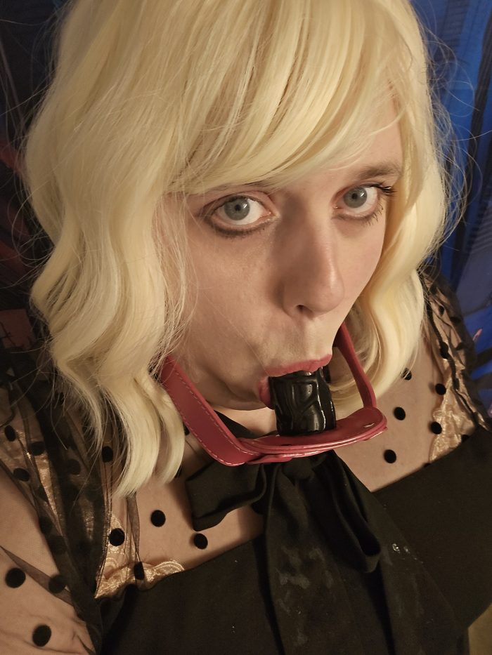 Sissy Alexis Rayne June pics