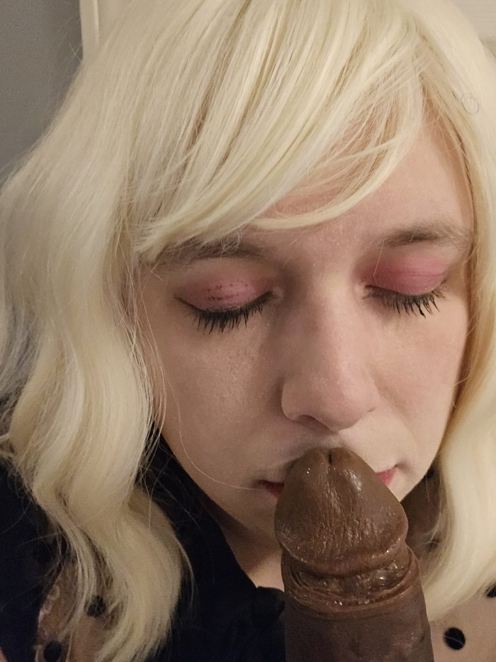 Sissy Alexis Rayne June pics