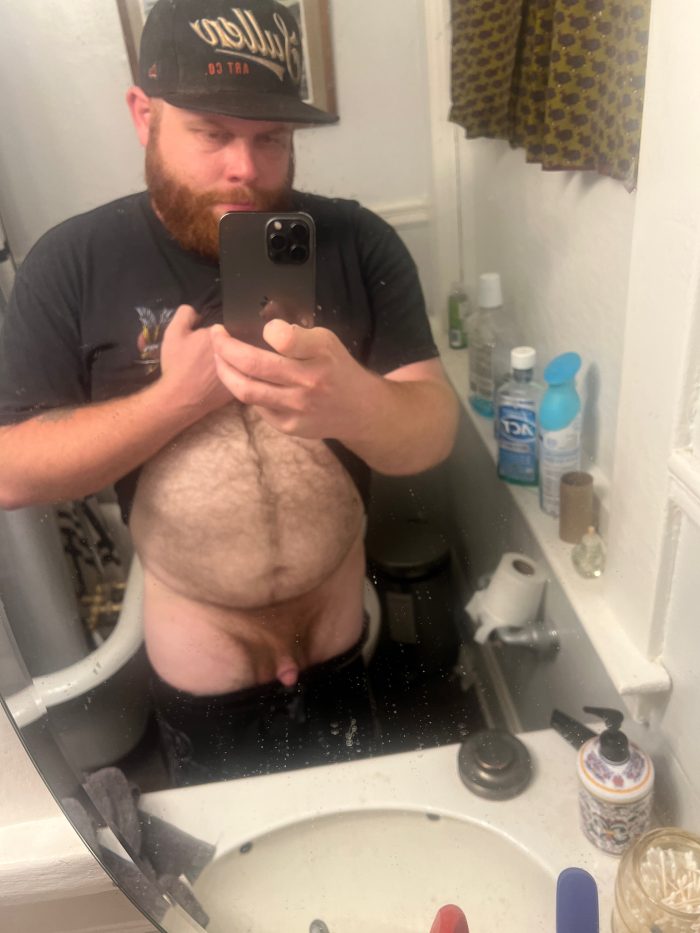 Exposing my little dick