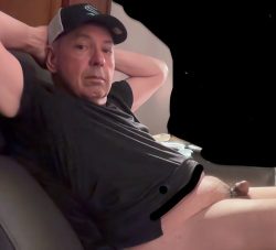 Richard owns up to his micro penis