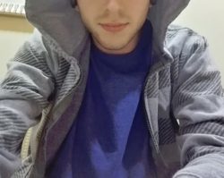 Gay Exhibitionist Live Streamer