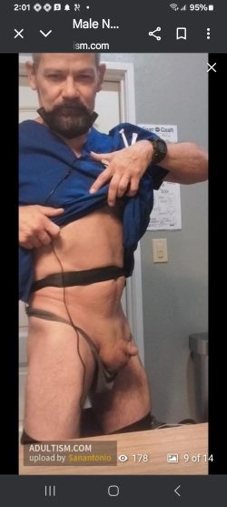 I’m a male nurse with a tiny cock. Enjoy