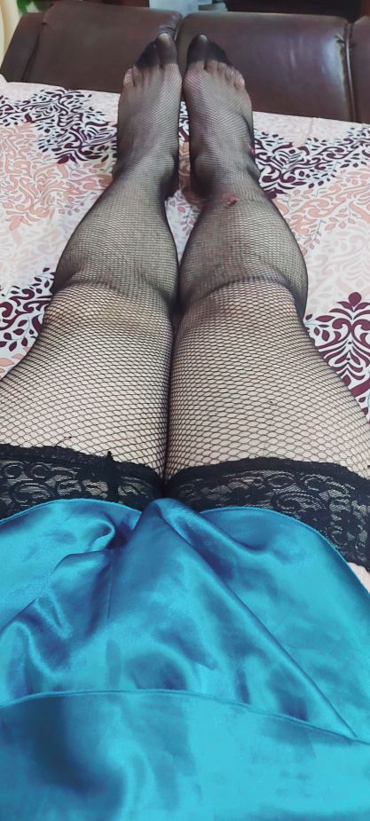 Sexy arab sissy in green lingerie 😍
