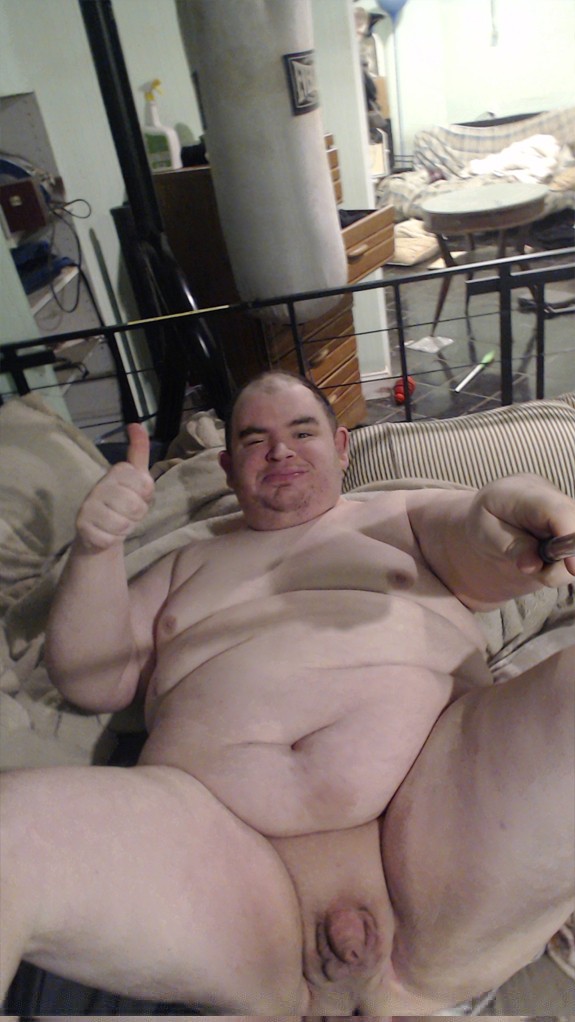 FatAssSmallDicks doing the bottom slut ready to be fucked poses. Aka head doen ass up, or on bac ...