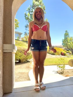 So Cal Summer Blonde Bimbo Sissy Vibes
