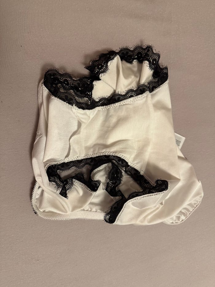 Chubby MILF’s Stolen Panty