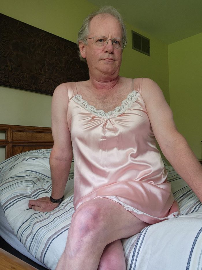 SISSY FAG GIRL DAVID SPECKMAN bully her
