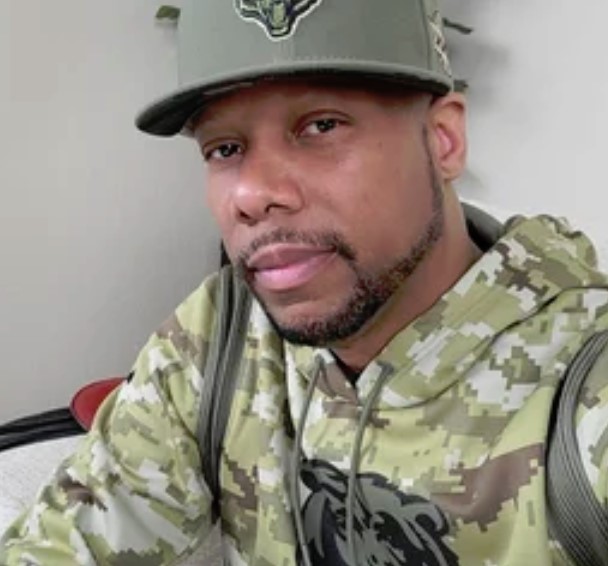 Black Dick Masturbation Cam for Gay Guys and Cuckolds