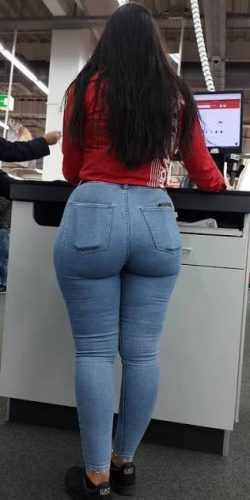 Tight Jeans