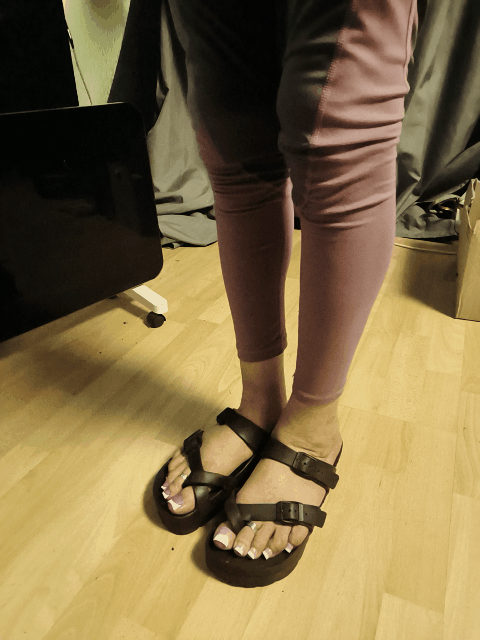 Biancasissy – New failse toenails