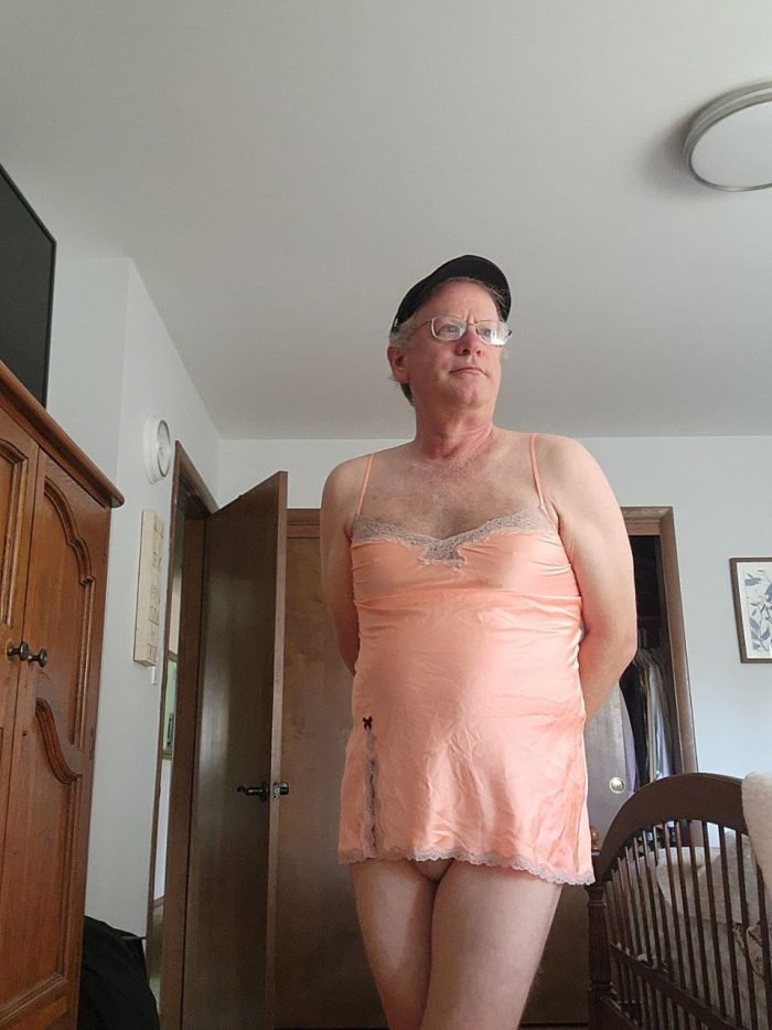 Introducing David Speckman Exposed and Humiliated Retail Agent Munster Indiana. I’m availa ...