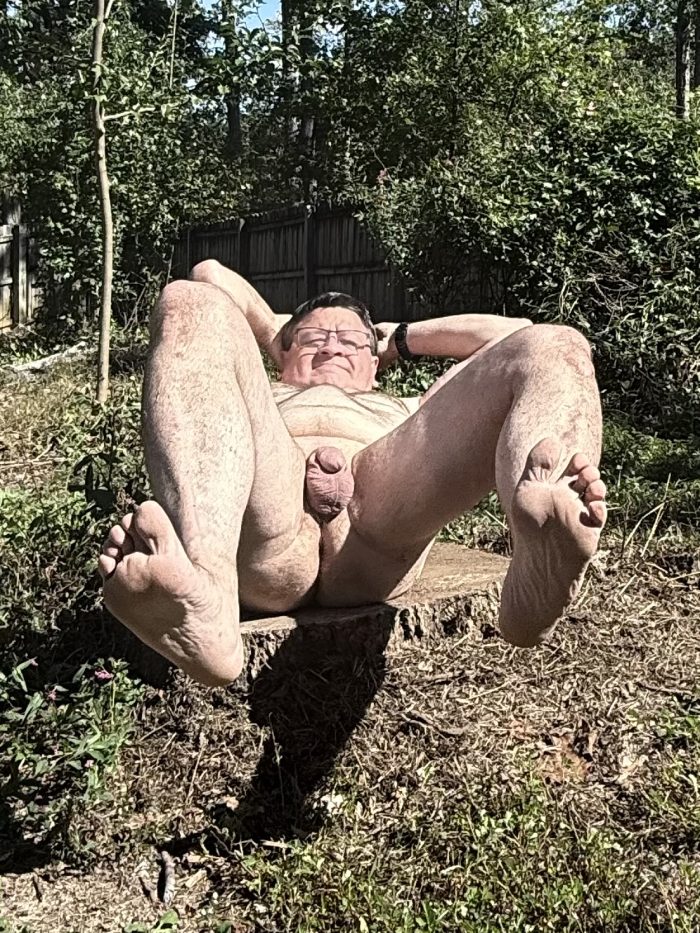 Outdoor Exposed Fag